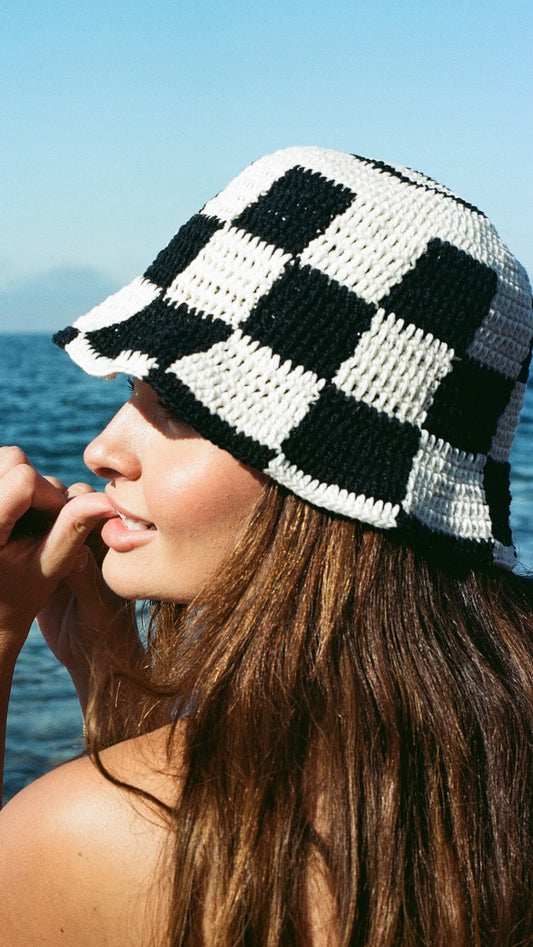 Balance Bucket Hat